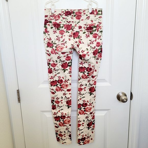 Shinestar Stretchy Flattering Red Pink Floral Rose Skinny Jean Jeggings Medium - Picture 5 of 11